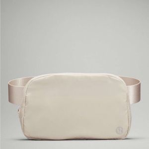 Lululemon Everywhere Belt Bag 1L